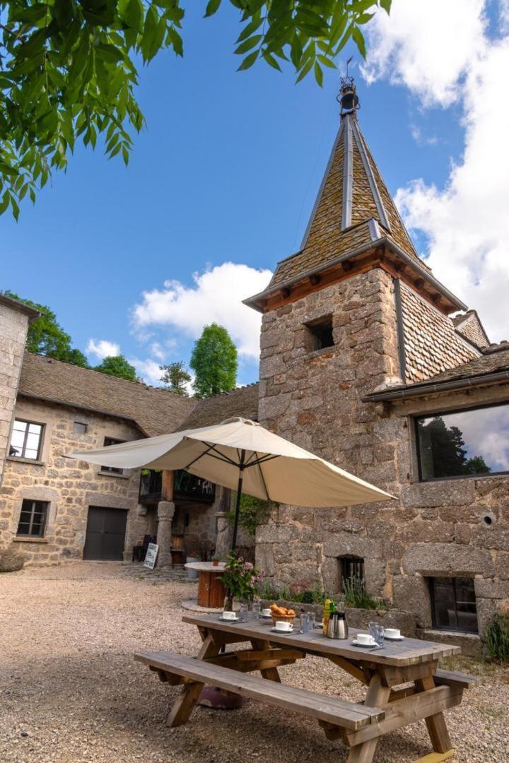 Gite De La Grange - Domaine De Coulagnettes Serverette Exteriör bild