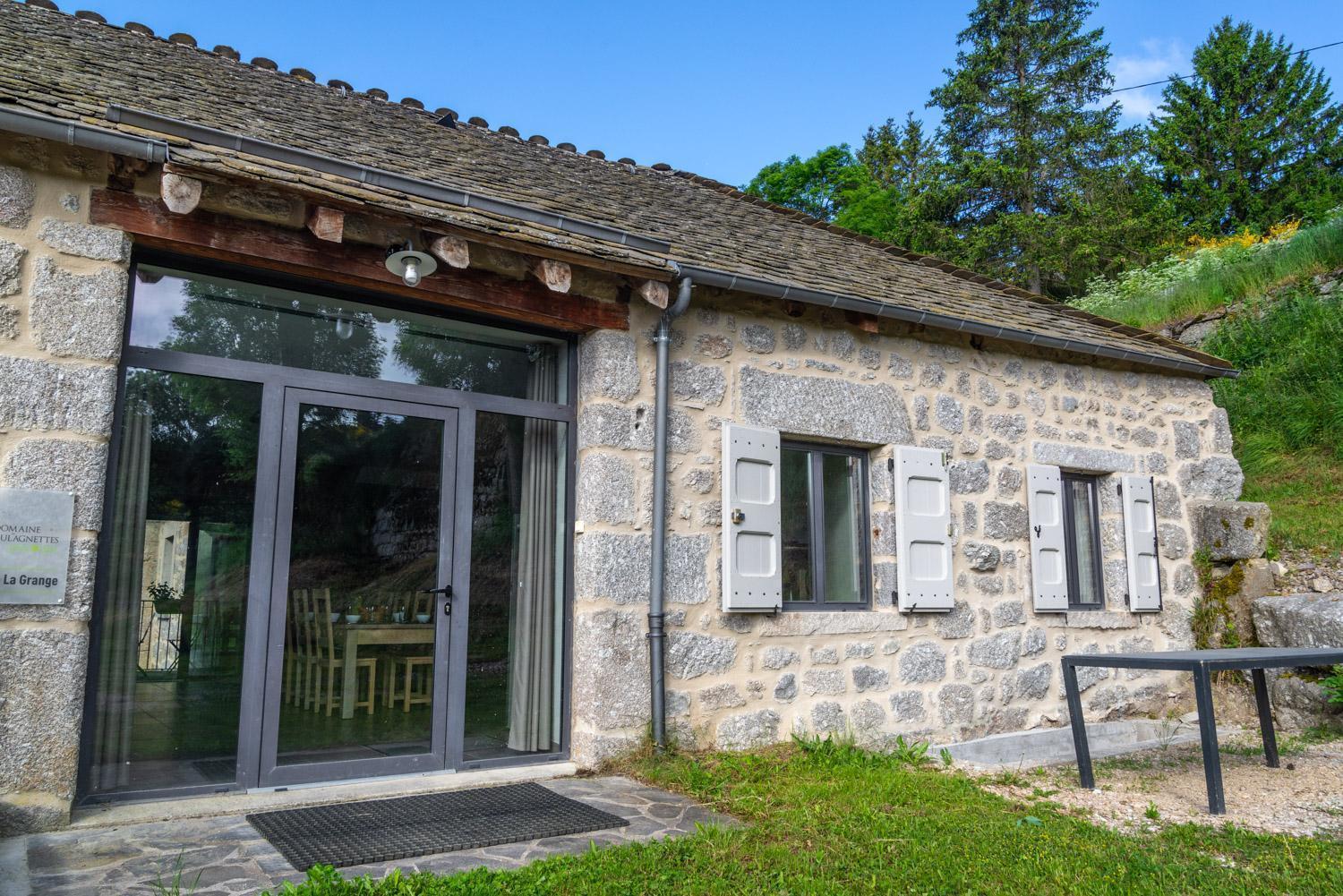 Gite De La Grange - Domaine De Coulagnettes Serverette Exteriör bild