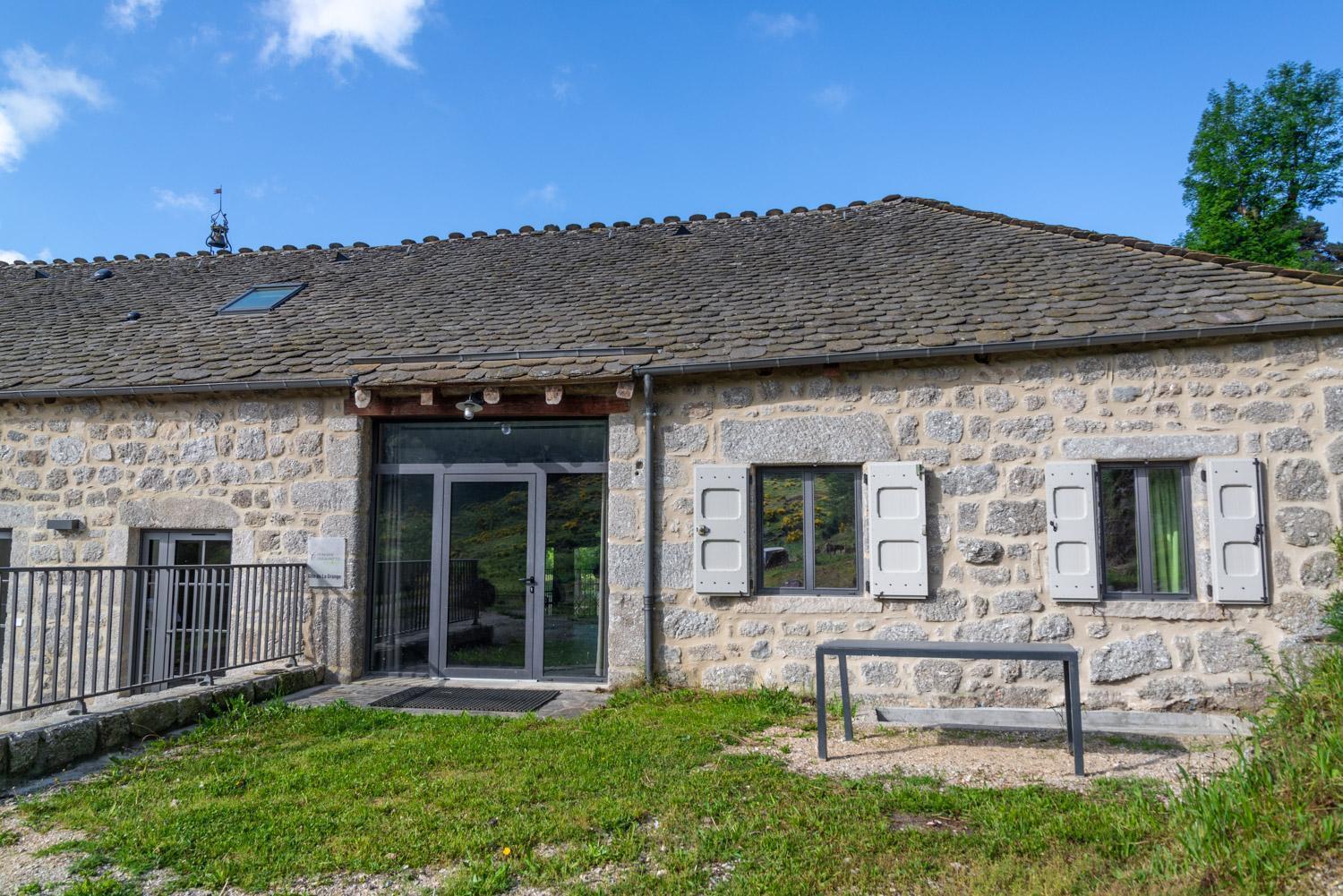 Gite De La Grange - Domaine De Coulagnettes Serverette Exteriör bild